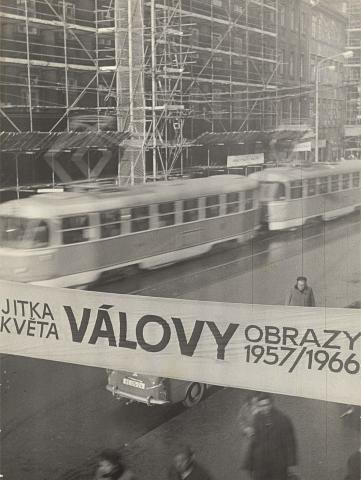 Exhibition of the Válová sisters at the Václav Špala gallery in Prague. 1966. Válová Sisters Archive